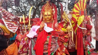 दसैँकाे अवधिमा २० हजार बढीले गरे पाथीभराकाे दर्शन