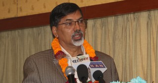 अर्थमन्त्री शर्माले भने, विकासको बाधक अदालतको आदेश भइरहेको छ