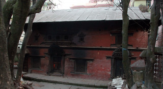 ललितपुरको प्राचीन अग्निशालाको छानो फेरियो