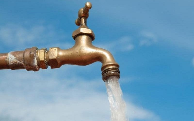 खानेपानीको चरम अभाव भएपछि १४ घरपरिवारले गाउँ छाडे
