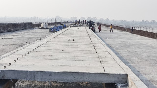 साढे तीन महिनादेखि महाकाली पुलको काम प्रभावित