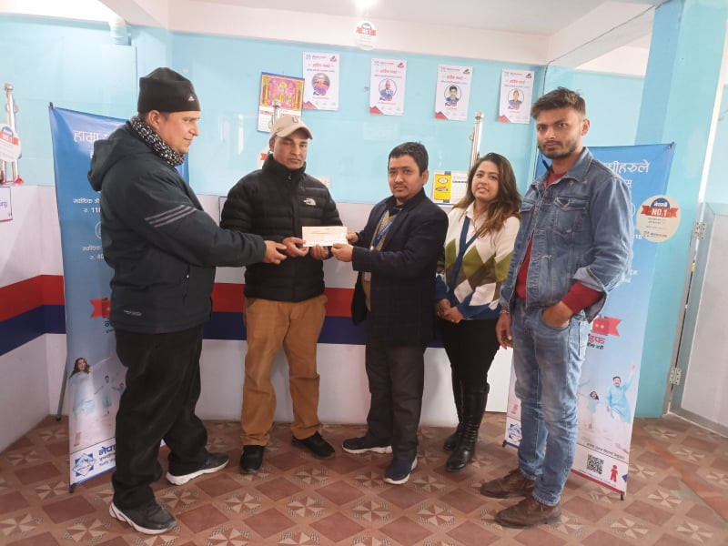 नेपाल लाइफ इन्स्योरेन्सको कोटेश्वर शाखाबाट दाबी भुक्तानी