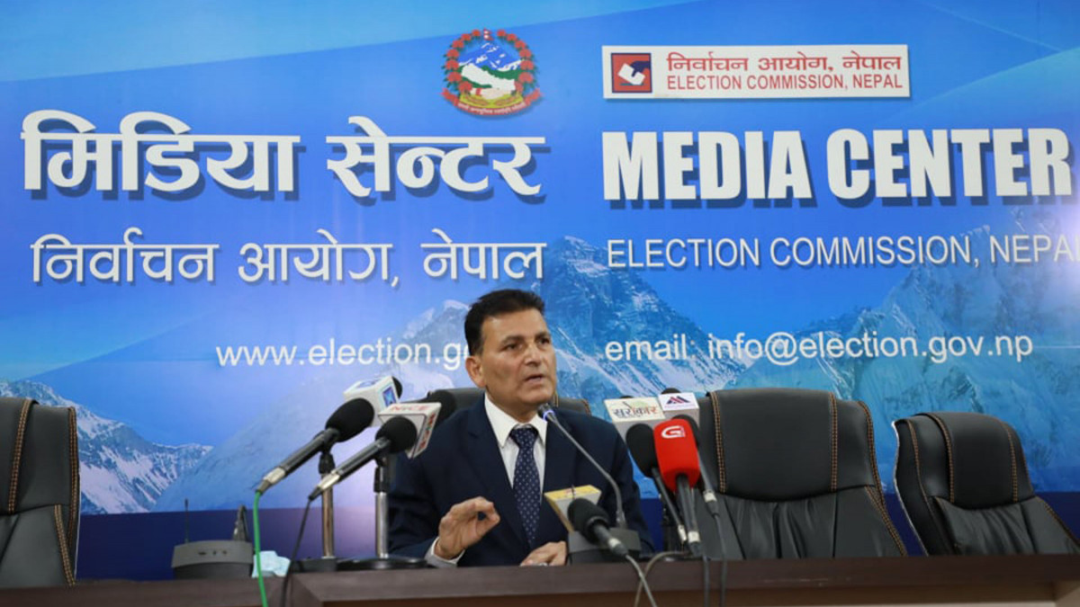 प्राविधिक कारणले मतपत्रको रङ परिवर्तन गरिएको निर्वाचन आयोगको स्पष्टोक्ति
