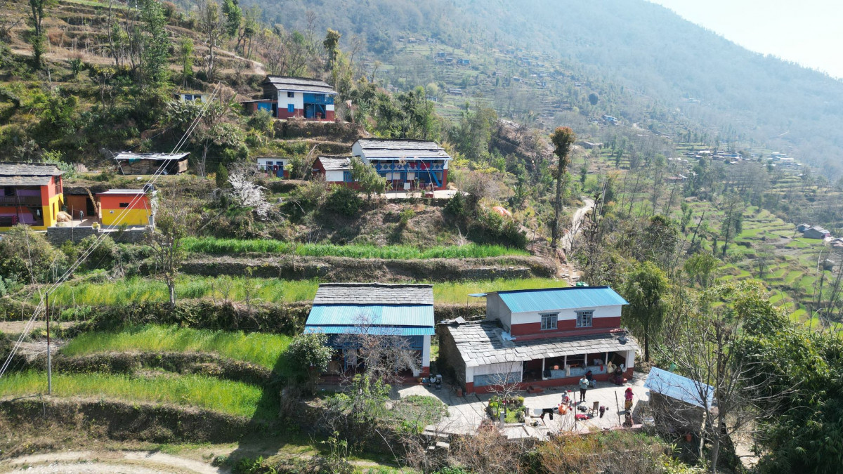 पाहुना पर्खंदै घरबास
