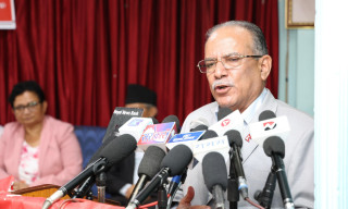 'सरकारबाट बेदागी निस्केका छौं, संसद् विघटनको अझै खतरा छ'