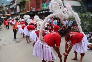 रावणलाई जितेको खुसियालीमा हनुमान नाच नाचिन्छ