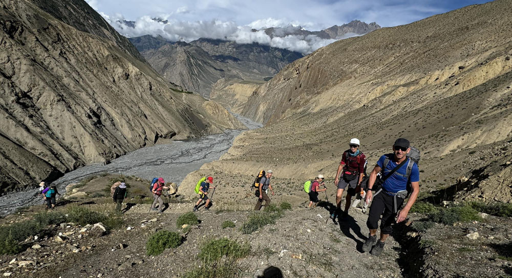 सुन्दरतामा पर्यटक आकर्षित मुस्ताङ