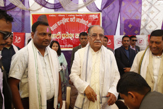 वडा अध्यक्षका प्रत्यासीसहित कांग्रेसका एक सय बढी माओवादी केन्द्रमा प्रवेश