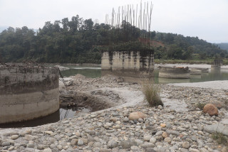 चौधवर्षमा बनेन लम्सुवाघाट पुल