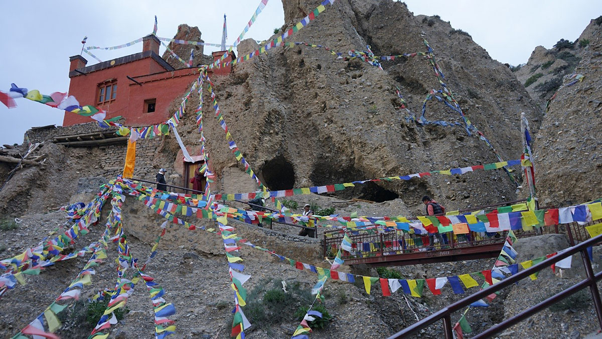 लुरी गुम्बा ओझेलमा