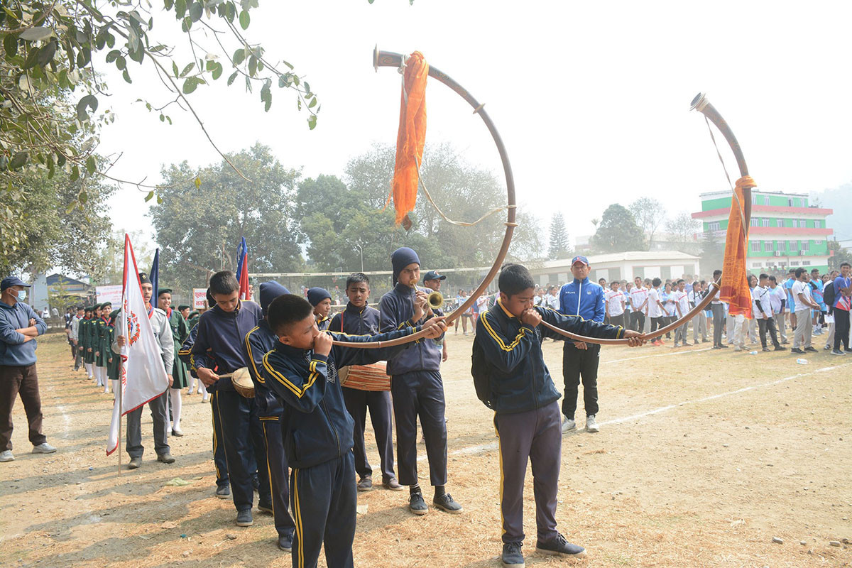 शिक्षासँगै बाजा बजाएर आत्मनिर्भर बन्दै विद्यार्थी