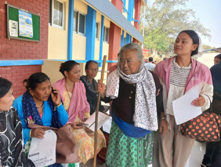 स्वास्थ्य सेवा पाएपछि ज्येष्ठ नागरिक खुसी