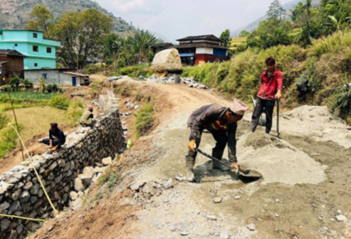 वैकल्पिक सडक स्तरोन्नती गरिँदै