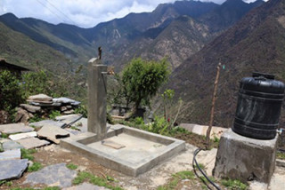 एकसय सत्र घरमा खानेपानीका धारा जडान