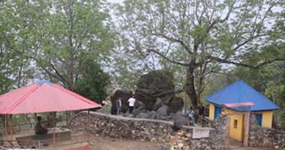 धार्मिक तथा पर्यटकीय क्षेत्र चुलाचुली गुफा