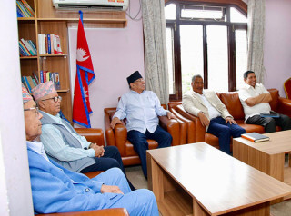 समाजवादी मोर्चाको बैठक