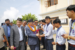 सरकार एक्लै चलाएका भए अझ धेरै काम गर्न सकिन्थ्यो : अध्यक्ष दाहाल