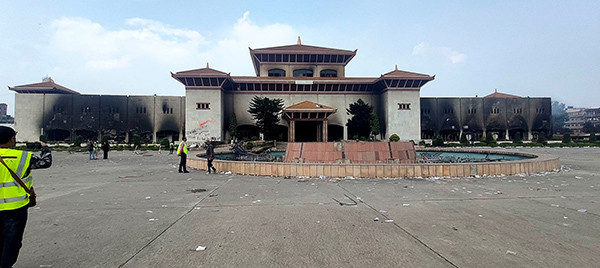 संसद् भवनमा क्षतिको मूल्याङ्कन र सेवा सञ्चालन सँगसँगै