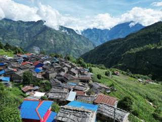 बसाइँ सराइले रित्तिदै गाउँ