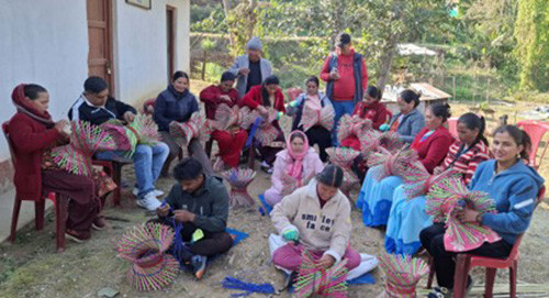 मुढा बनाउने सिप सिक्दै दिक्तेलका महिला