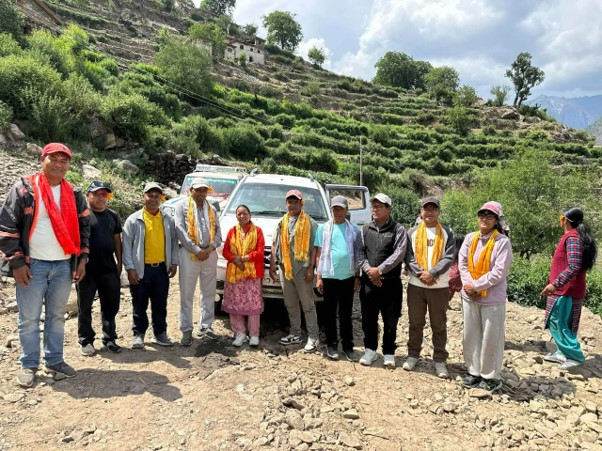 हुम्लाको स्याँडामा गाडी