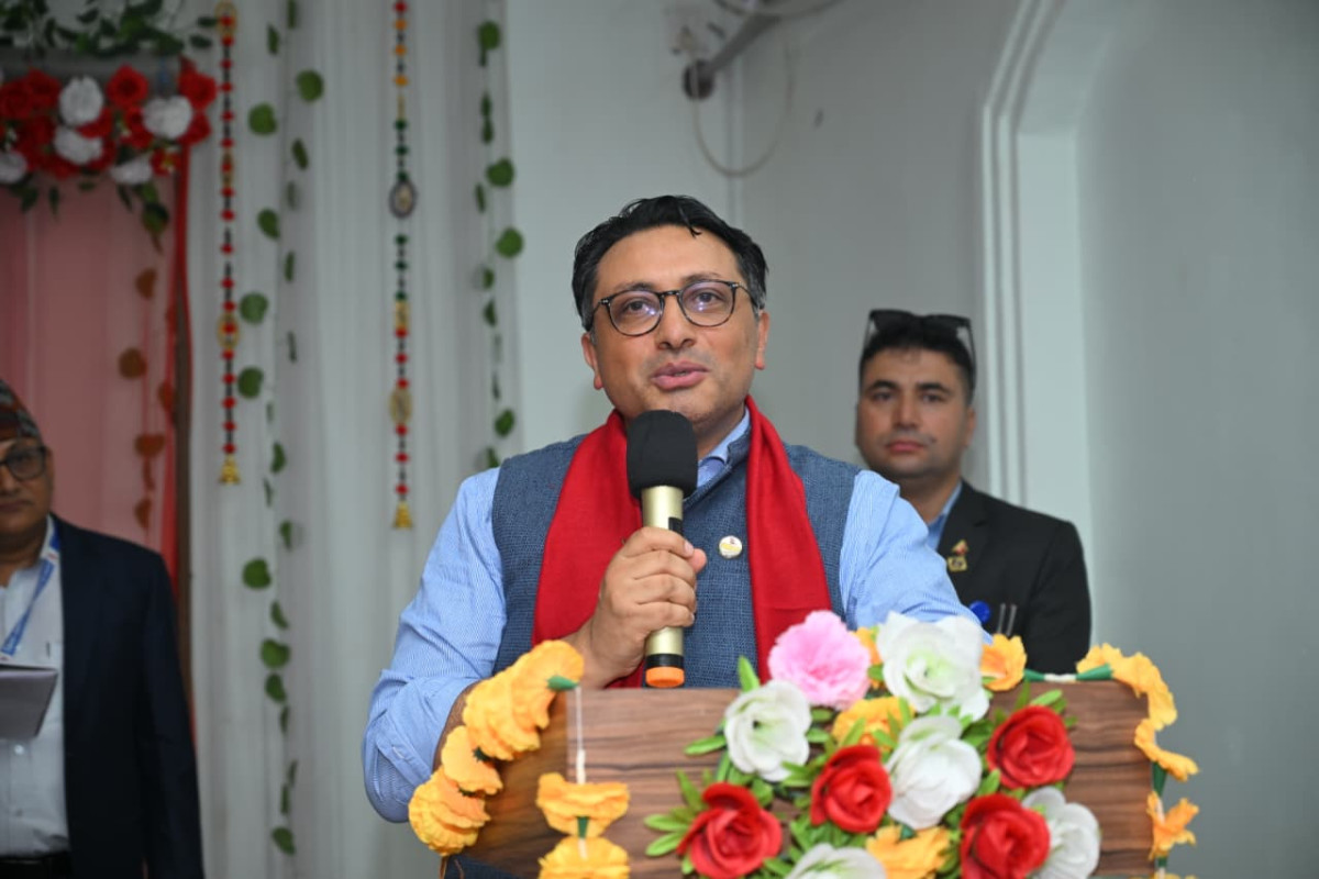 आफ्नै आम्दानीबाट देश बनाउने बजेट ल्याएका छौँ : अर्थमन्त्री डा. वाग्ले