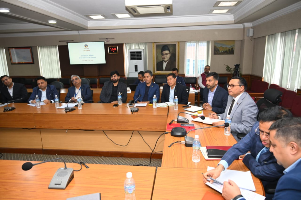 नेपालमा लगानी गरेका बहुराष्ट्रिय ठूला करदाता कम्पनीहरूलाई थप लगानी भित्र्याउन आग्रह : अर्थमन्त्री डा. स्वर्णिम वाग्ले