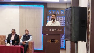 सरकारका प्रवक्ता एवं शिक्षा तथा खेलकूदमन्त्री पोखरेल-सम्बोधन